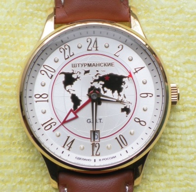 Team lock picking a door